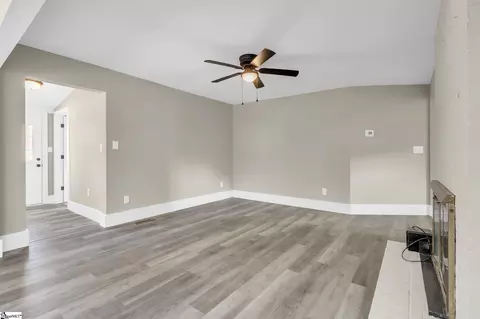 319 Morrow St, Greer, SC 29651 photo 7
