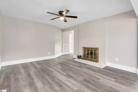 319 Morrow St, Greer, SC 29651 photo 6