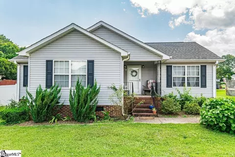 302 Alice Ave, Greenville, SC 29611