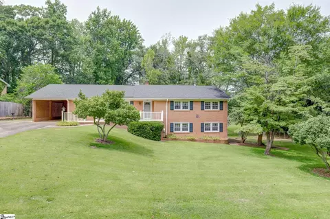 9 Northway Dr, Taylors, SC 29687