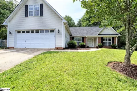 3 Boysenberry Dr, Taylors, SC 29687
