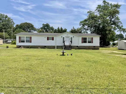 108 Willow Street Ext, Clinton, SC 29325