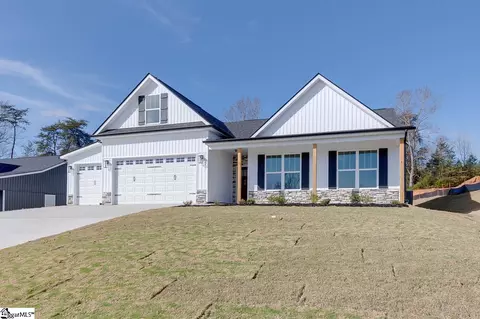 36 Marion Meadow Ln, Travelers Rest, SC 29690