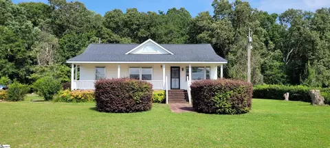 358 Pitts Rd, Laurens, SC 29360