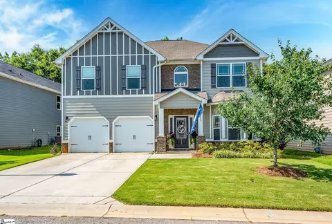 211 Heatherwood Ln, Greer, SC 29651