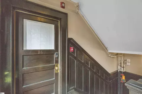 400 E Washington Apt 24 St # 24, Greenville, SC 29601