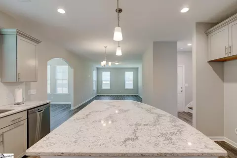 400 Plumblee Ln, Easley, SC 29642 photo 9