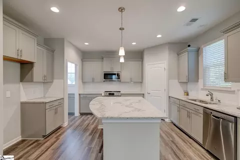400 Plumblee Ln, Easley, SC 29642 photo 11