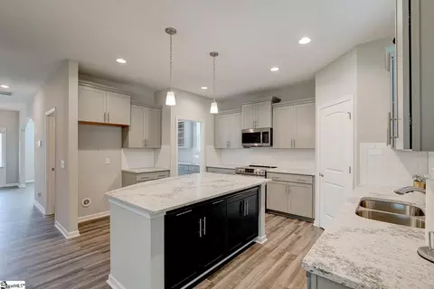 400 Plumblee Ln, Easley, SC 29642 photo 10