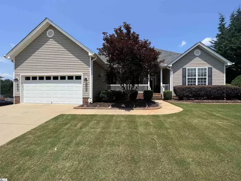 10 Perkins Ct, Greer, SC 29651