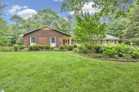 12 Doyle Dr, Greenville, SC 29615