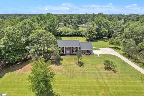 712 Piedmont Golf Course Rd, Piedmont, SC 29673