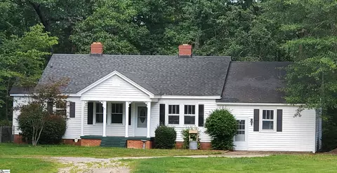 206 E Standing Springs Rd, Simpsonville, SC 29680