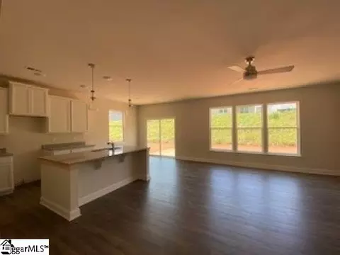 435 Oakton Dr, Greer, SC 29651 photo 9