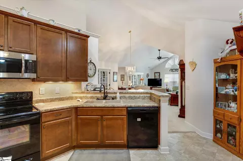 134 Grinders Cir, Greer, SC 29650 photo 14