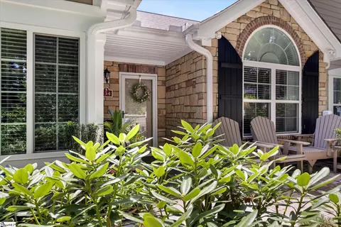 134 Grinders Cir, Greer, SC 29650 photo 2