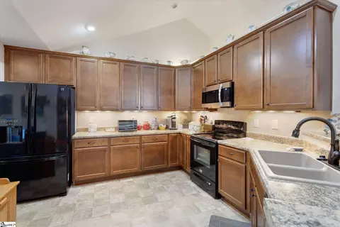 134 Grinders Cir, Greer, SC 29650 photo 11