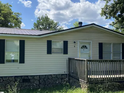 6 Stage Ct, Greenville, SC 29611