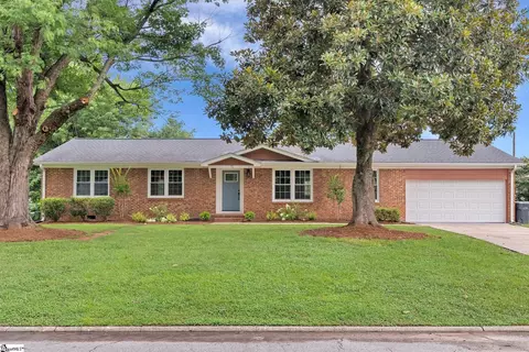 15 Tussock Rd, Greenville, SC 29615