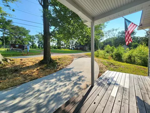 602 W D Ave, Easley, SC 29640 photo 33
