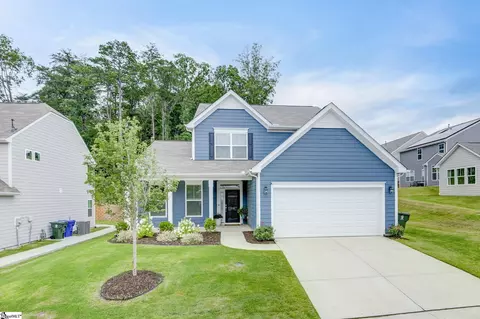 110 Bellecrest Ln, Greenville, SC 29607