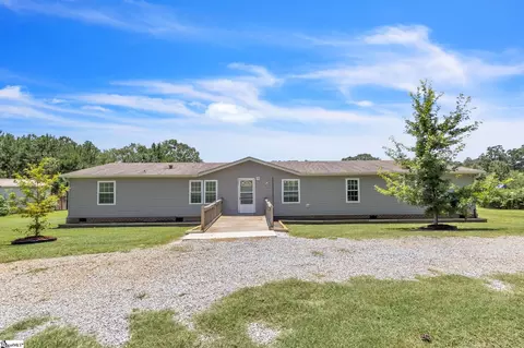 121 Southside Dr, Liberty, SC 29657