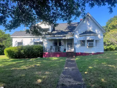 26 Blackstock Rd, Inman, SC 29349