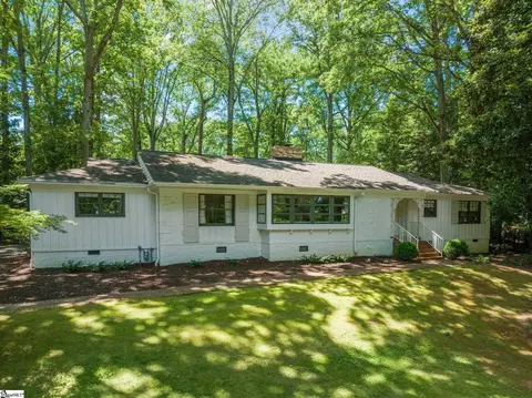 326 Riverside Dr, Greenville, SC 29605