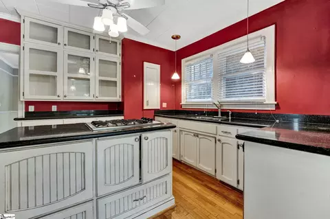 207 Pine St, Greer, SC 29650 photo 16