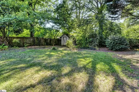 207 Pine St, Greer, SC 29650 photo 6