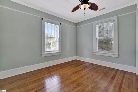 207 Pine St, Greer, SC 29650 photo 26