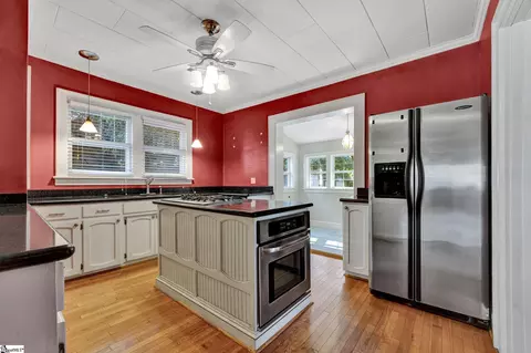 207 Pine St, Greer, SC 29650 photo 15