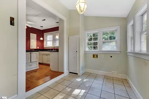 207 Pine St, Greer, SC 29650 photo 21