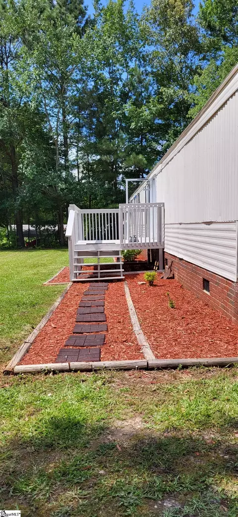 109 Coppice Ct, Easley, SC 29640 photo 2
