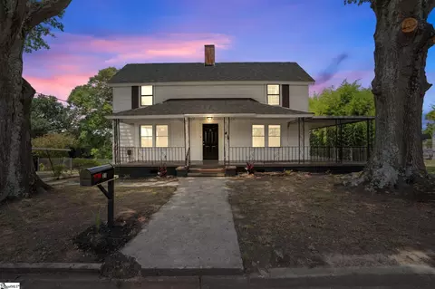 21 Liberty St, Piedmont, SC 29673