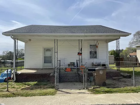 270 Sims St, Whitmire, SC 29178