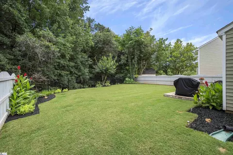 611 Millervale Rd, Greer, SC 29650 photo 3