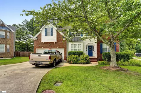 104 Minnow Ct, Simpsonville, SC 29681
