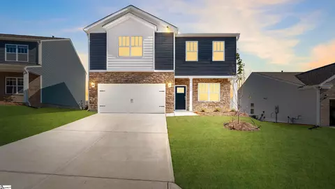 540 Sapling Gap Rd, Greer, SC 29651 photo 2