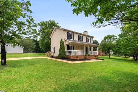 201 Laurel Tree Ln, Simpsonville, SC 29681