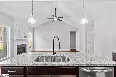 93 Dendy St, Pelzer, SC 29669 photo 8