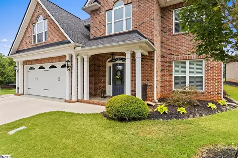 110 Giannas Ct, Greer, SC 29650 photo 2