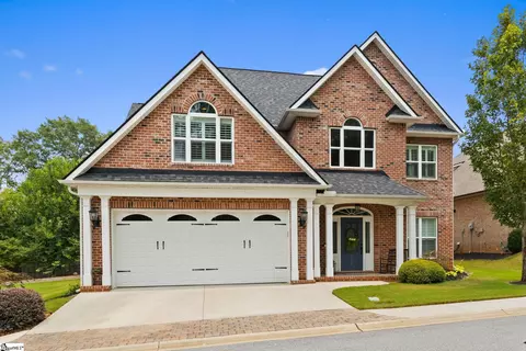 110 Giannas Ct, Greer, SC 29650