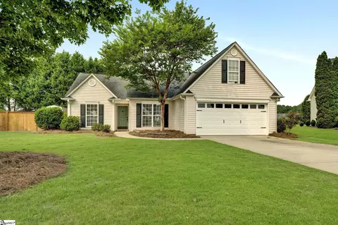 205 Crestwood Ct, Easley, SC 29642