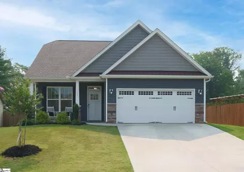 102 Forest Ridge Way, Greenville, SC 29617