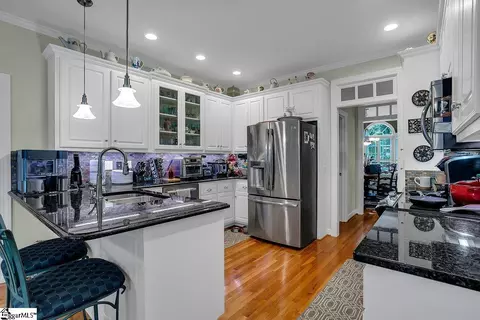 5 March Winds Ct, Greer, SC 29650 photo 9