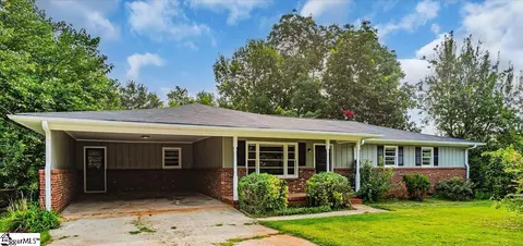 400 Watkins Rd, Greenville, SC 29617