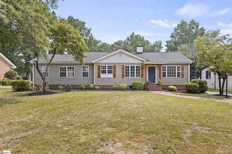 220 Pine Knoll Dr, Greenville, SC 29609
