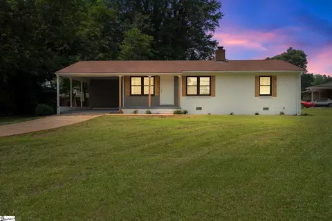 103 Gardenia Dr, Greenville, SC 29617