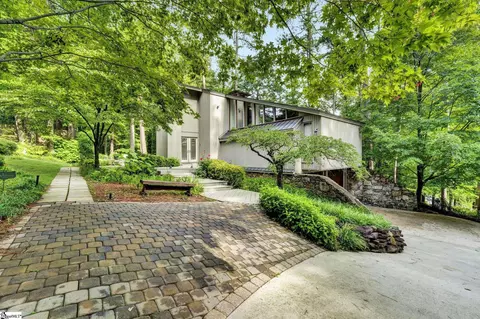 35 Selwyn Dr, Greenville, SC 29615